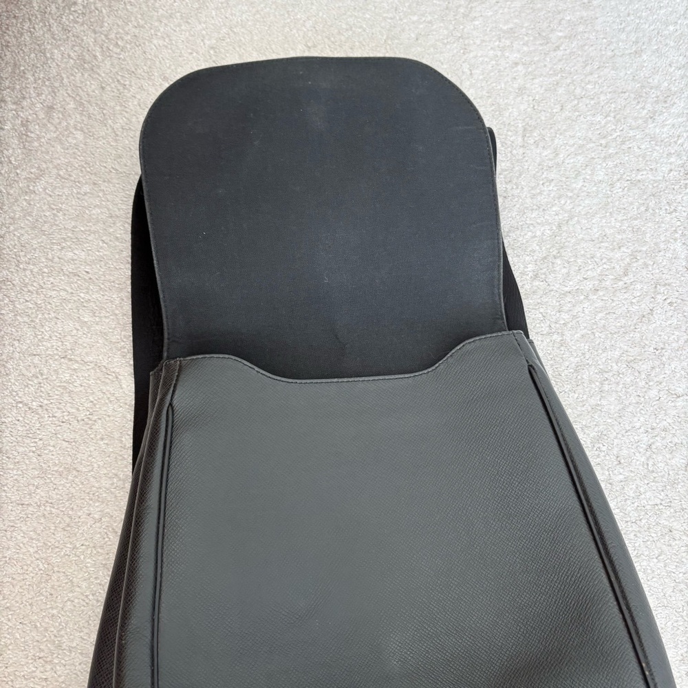 Louis Vuitton Taiga Leather Cassiar Backpack - Picture 6 of 16